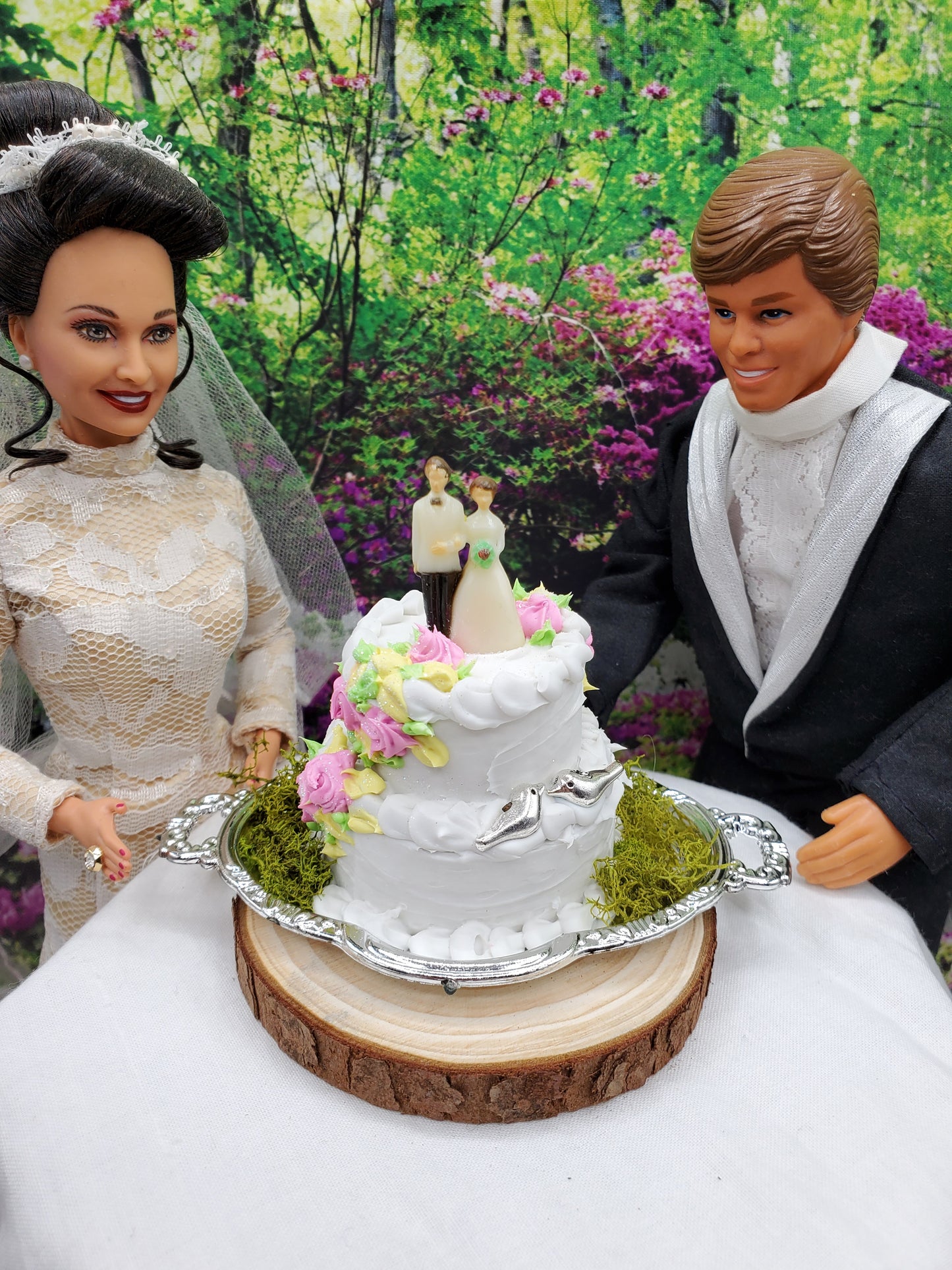 Wedding Cakes for Fashion Dolls