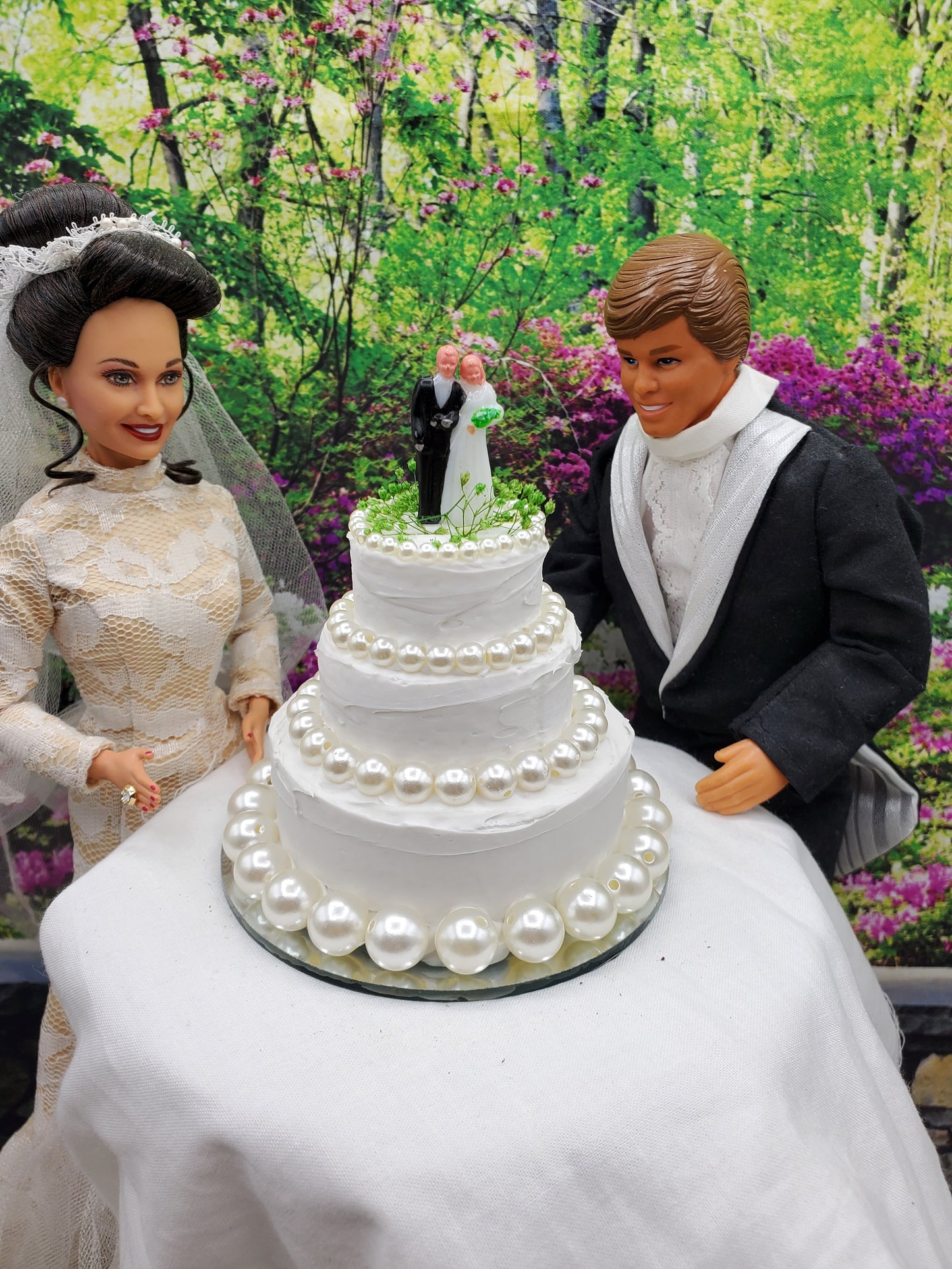 Barbie with pearl wedding cake