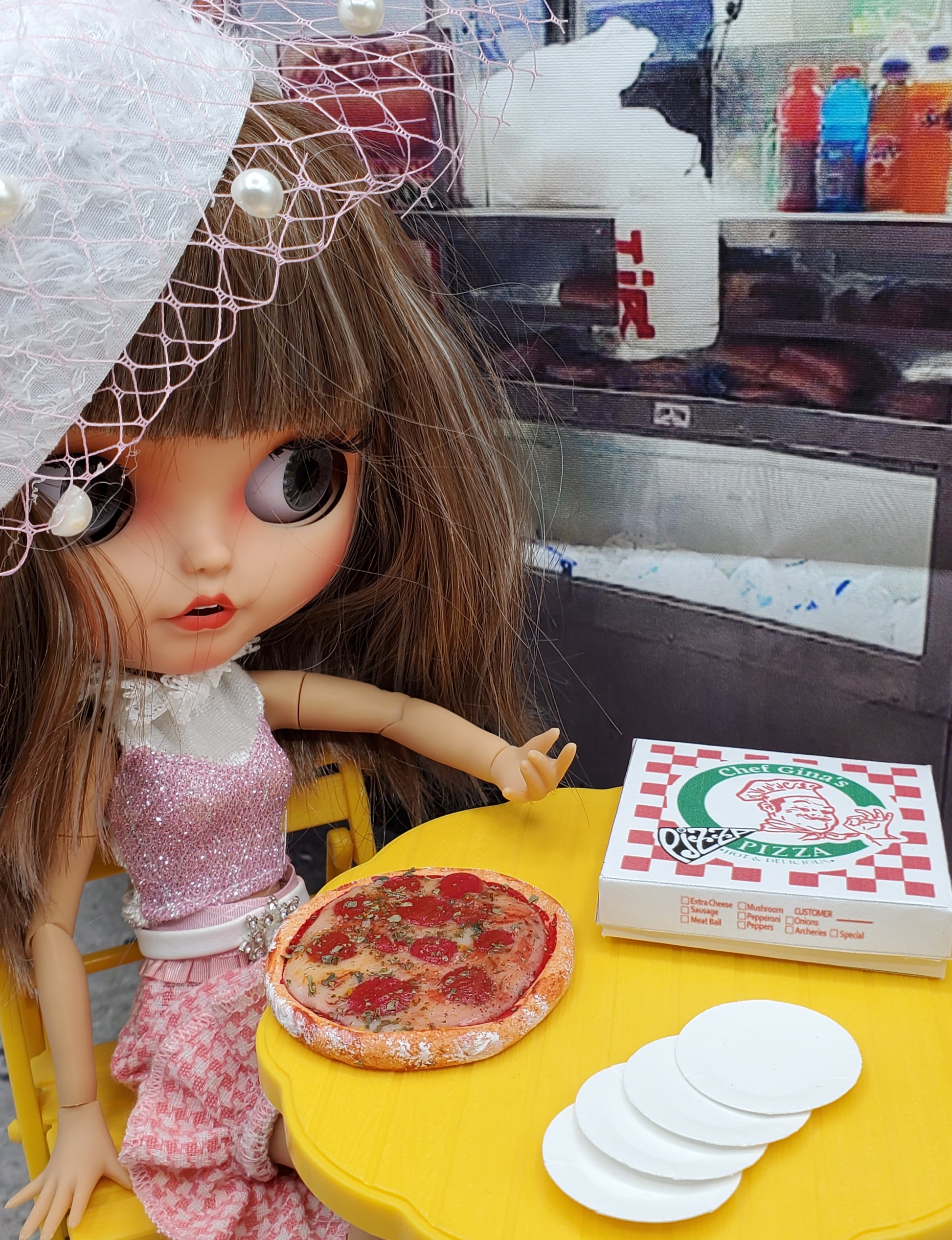 Blythe with Pizza