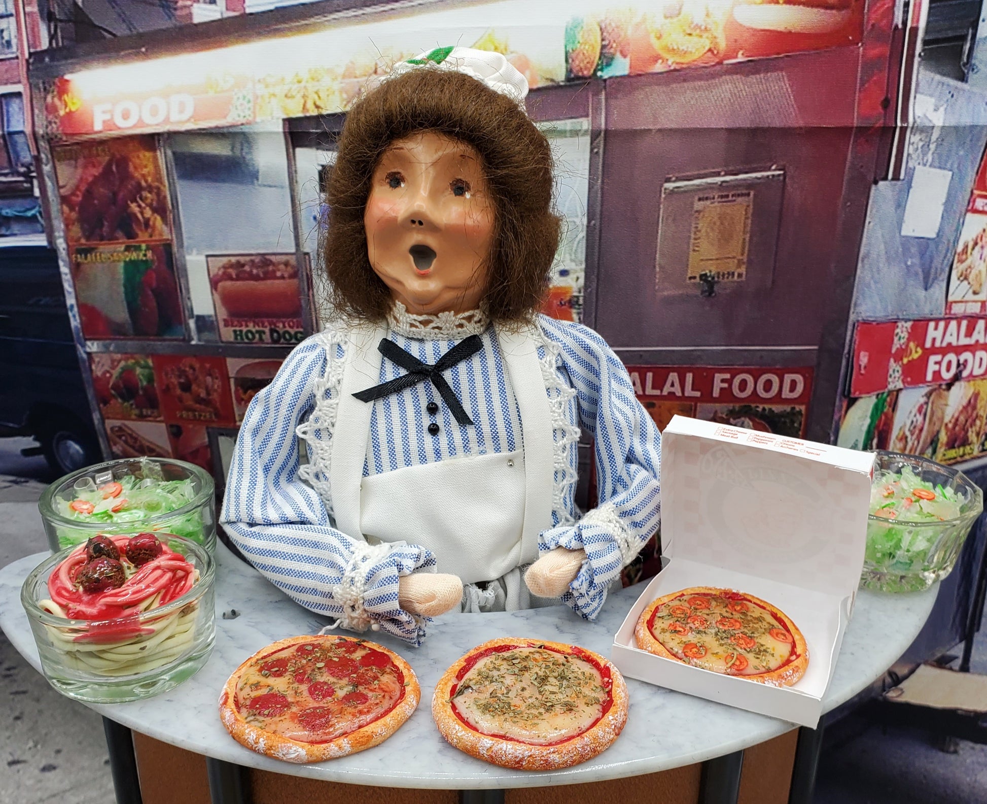 Byer's Chose Dolls with pizza