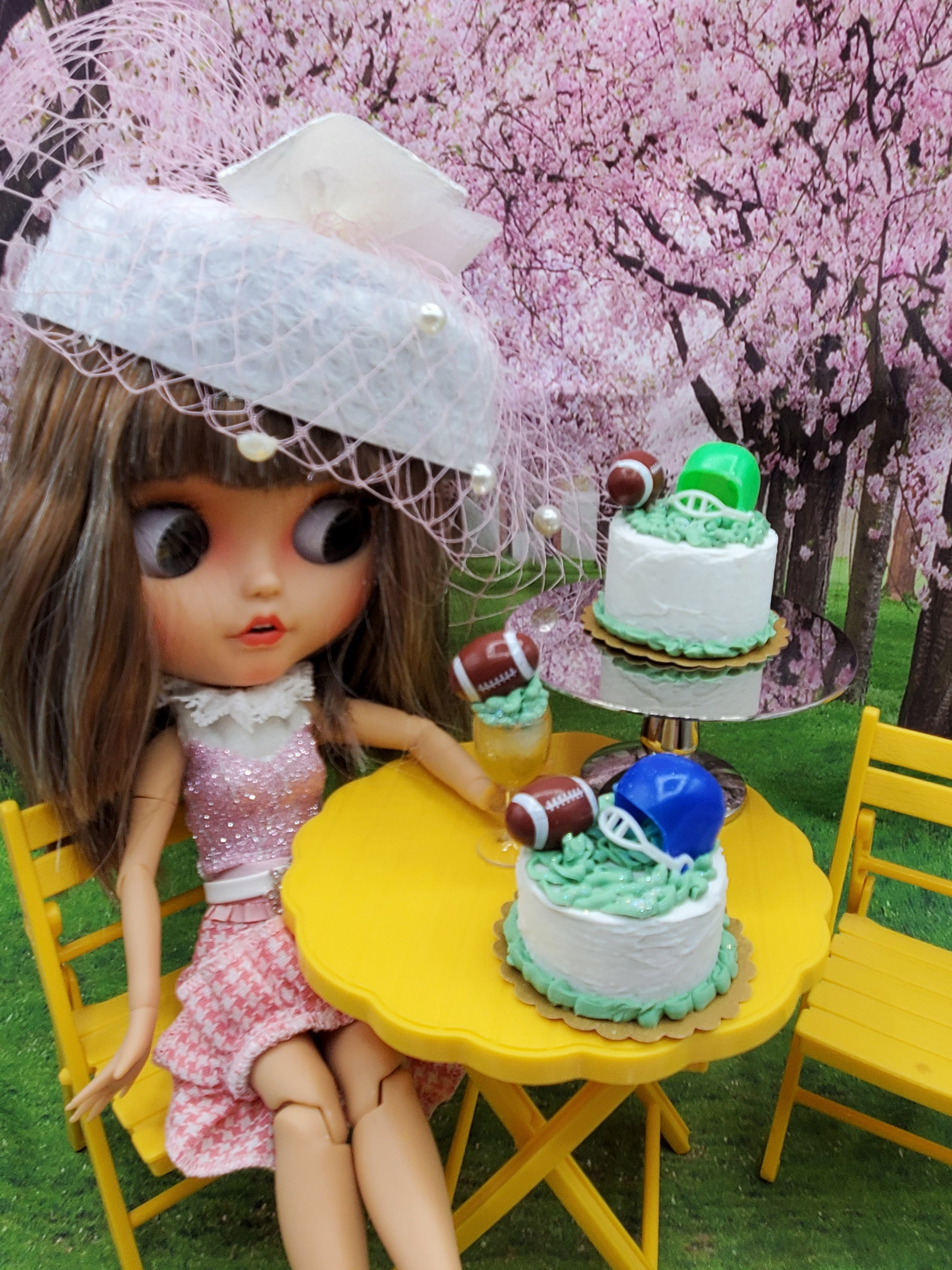 Blythe doll with football drink